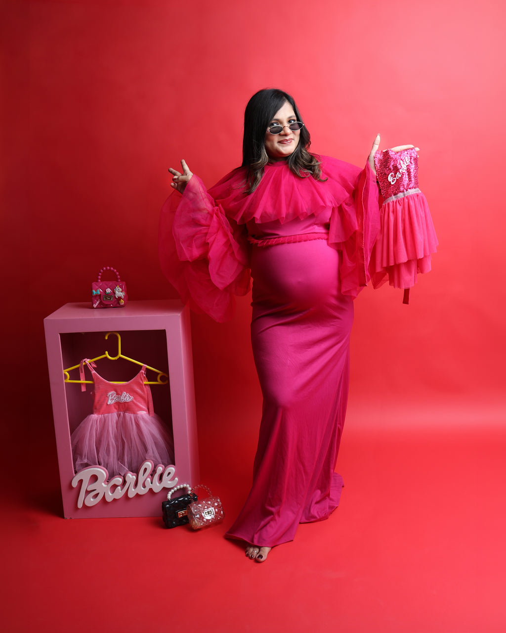 Maternity Photoshoot – Solid Backdrop Setup