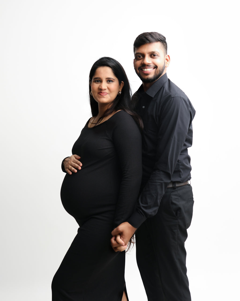 Maternity Photoshoot – Solid Backdrop Setup