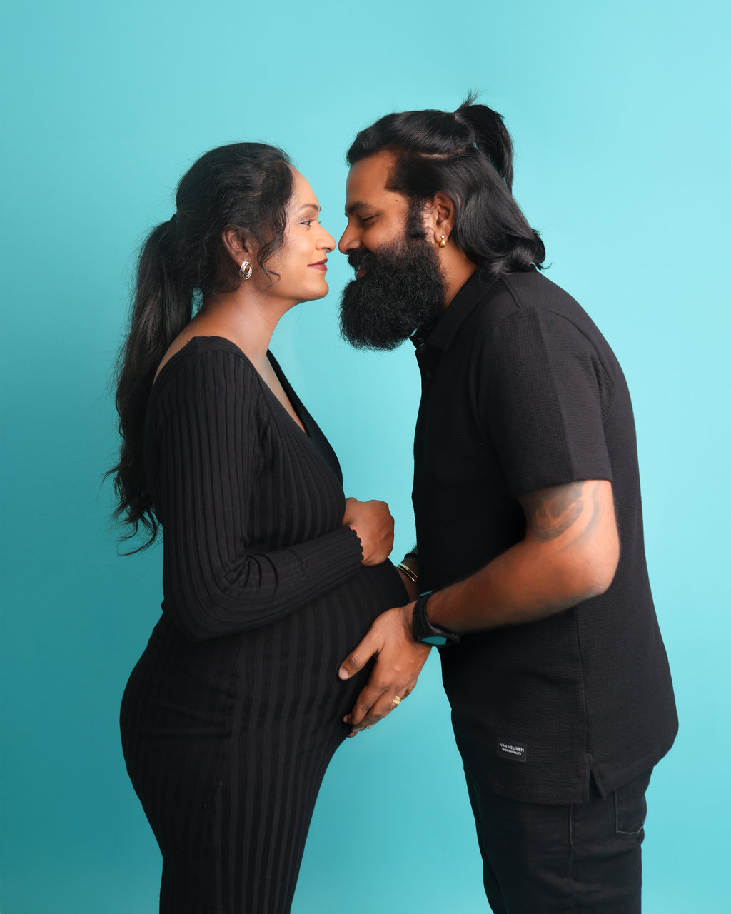 Maternity Combo – Outdoor + Solid Backdrop