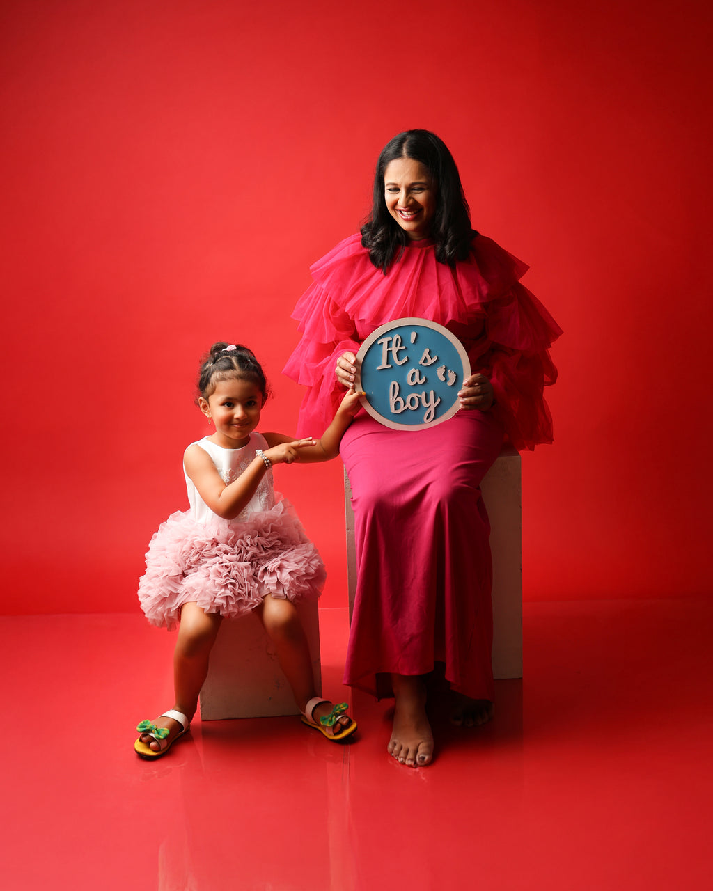 Maternity Combo – Traditional + Solid Backdrop